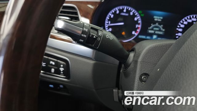 Hyundai Equus 2013 — photo 32