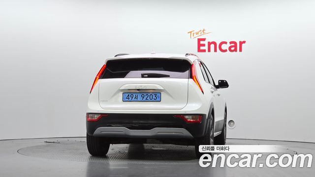 Kia Niro 2023 — photo 4