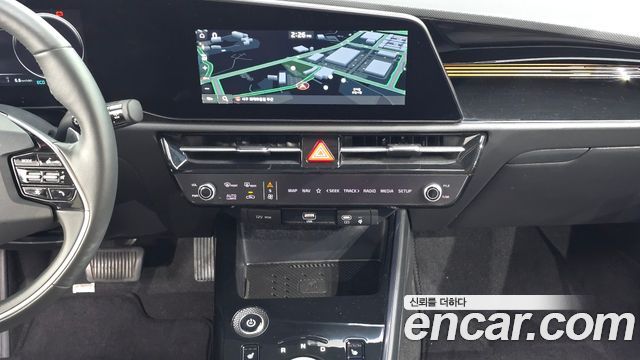 Kia Niro 2023 — photo 20