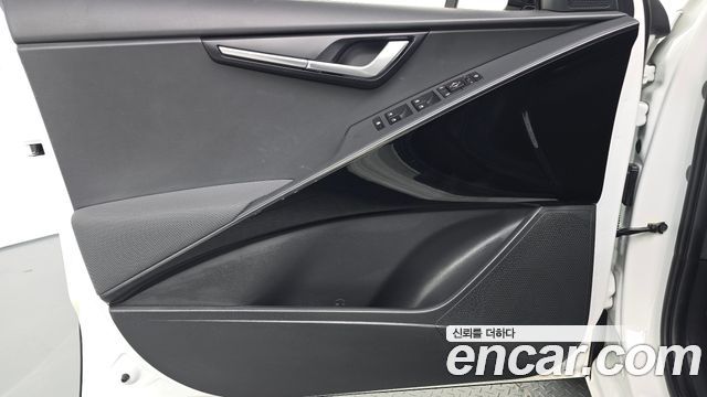 Kia Niro 2023 — photo 14