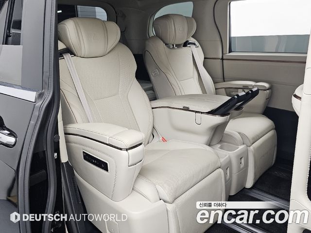 Lexus LM 2025 — photo 12