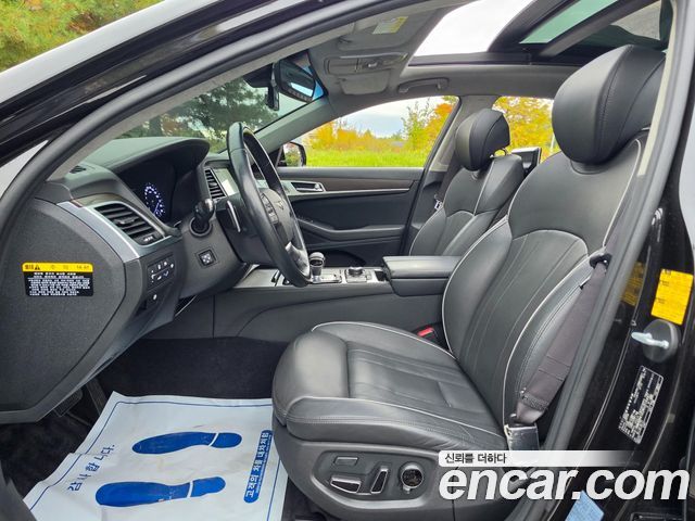 Genesis G80 2019 — photo 10