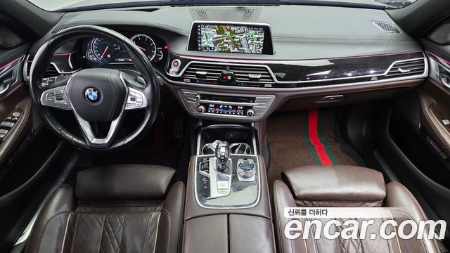 BMW 7-Series 2018 — photo 7