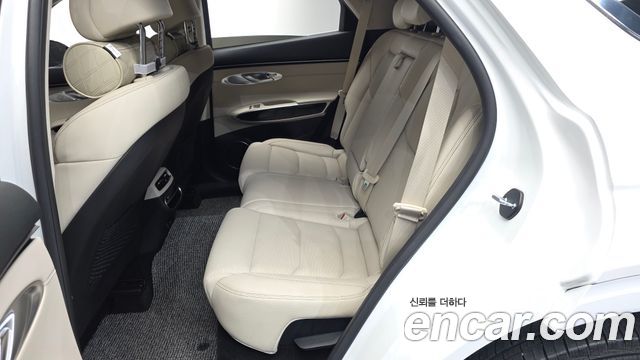 Genesis GV70 2024 — photo 17