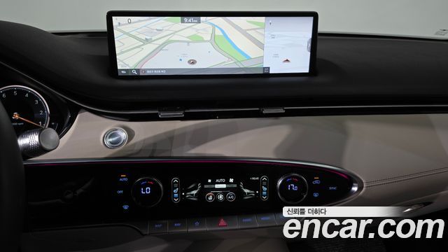 Genesis GV70 2024 — photo 18