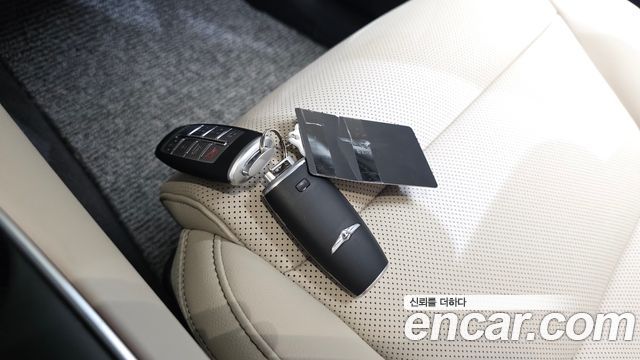Genesis GV70 2024 — photo 21