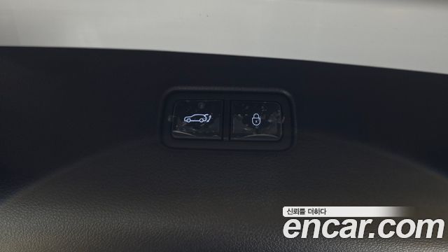 Genesis GV70 2024 — photo 24