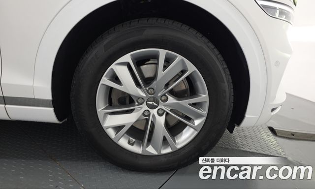 Genesis GV70 2024 — photo 7