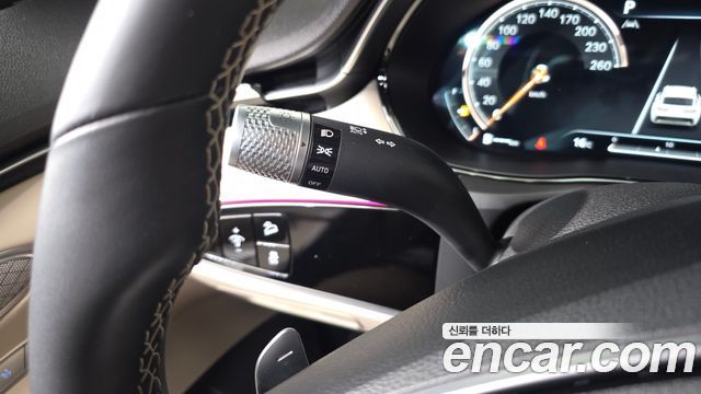 Genesis GV70 2024 — photo 29