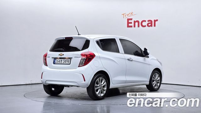 Chevrolet Korea Spark 2022 — photo 2