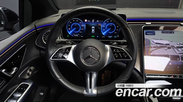 Mercedes-Benz EQE 2023 — photo 18