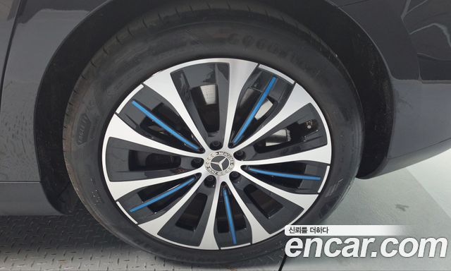 Mercedes-Benz EQE 2023 — photo 7