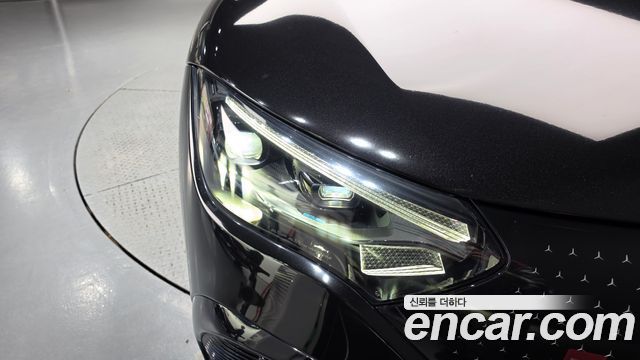 Mercedes-Benz EQE 2023 — photo 8