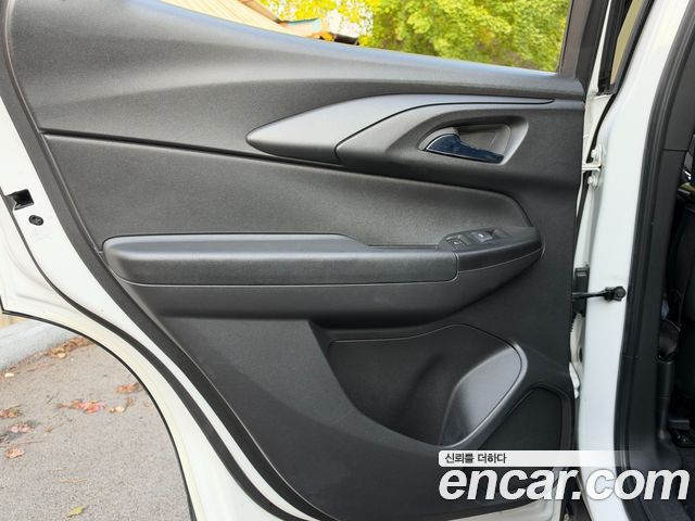 Chevrolet Korea Trailblazer 2022 — photo 10