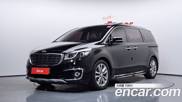 Kia Canival 2018 — photo 1