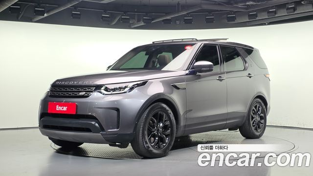 Land Rover Discovery 2019 — photo 1