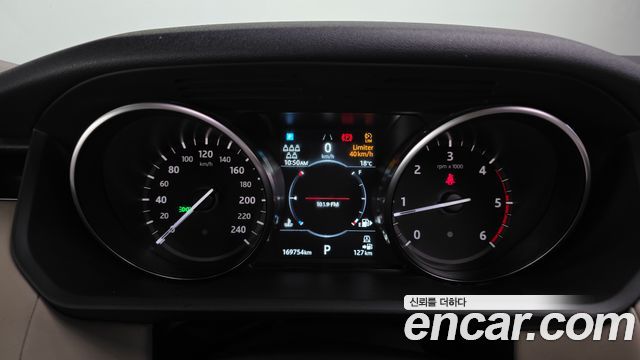 Land Rover Discovery 2019 — photo 8