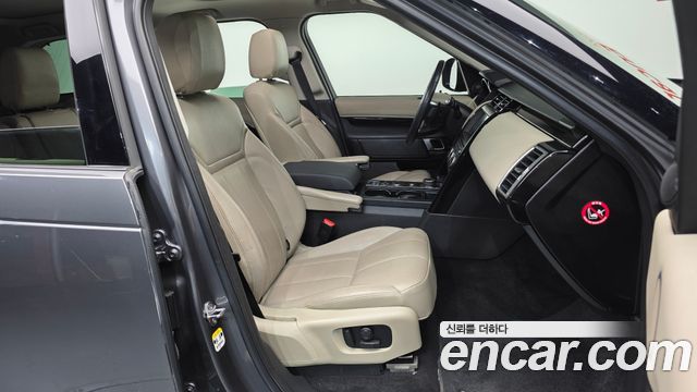 Land Rover Discovery 2019 — photo 11