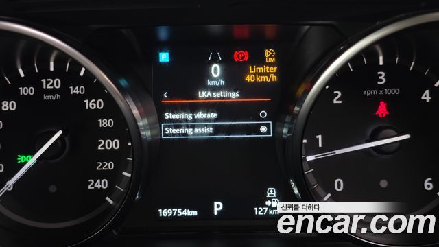 Land Rover Discovery 2019 — photo 16