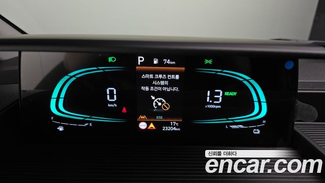 Hyundai Staria 2025 — photo 11