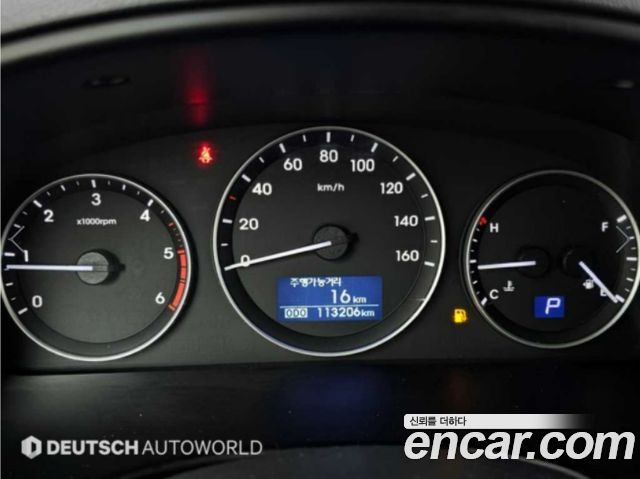 Hyundai Starex 2019 — photo 8