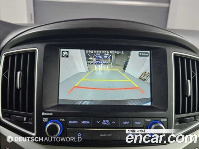 Hyundai Starex 2019 — photo 10