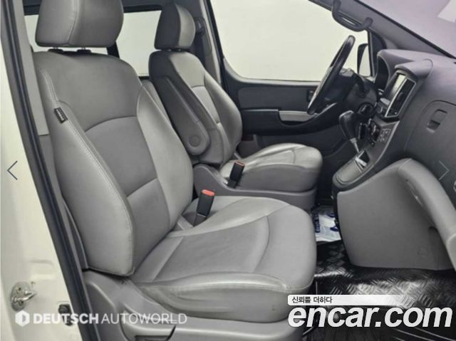 Hyundai Starex 2019 — photo 15