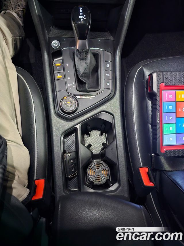 Volkswagen Tiguan 2020 — photo 11