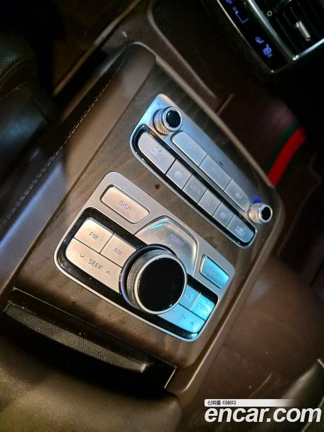 Kia K9 2019 — photo 11
