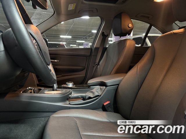 BMW 3-Series 2018 — photo 5