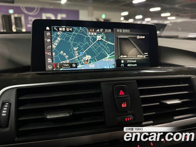 BMW 3-Series 2018 — photo 12