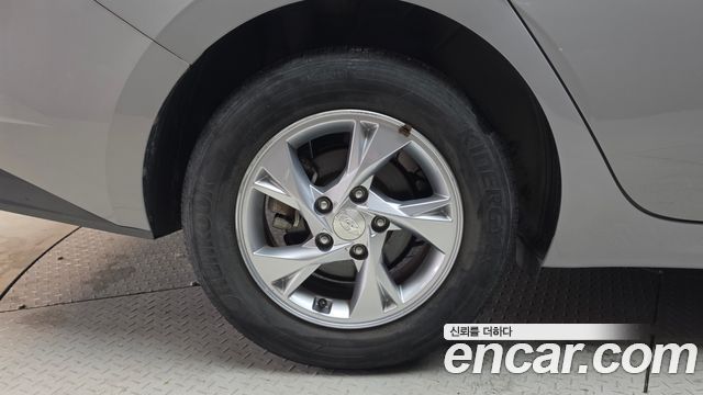 Hyundai AVANTE 2021 — photo 5