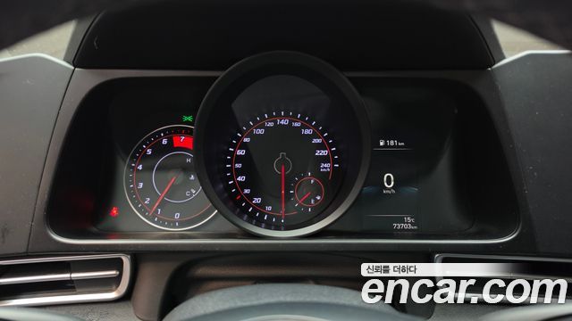Hyundai AVANTE 2021 — photo 11