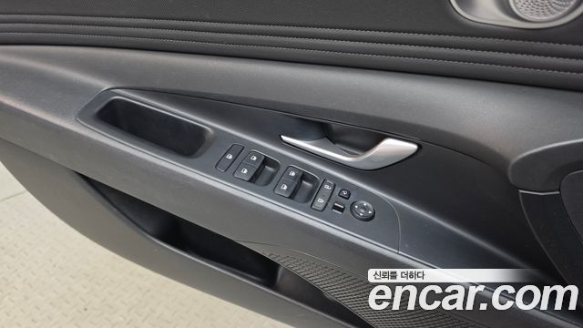 Hyundai AVANTE 2021 — photo 28