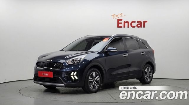 Kia Niro 2022 — photo 1