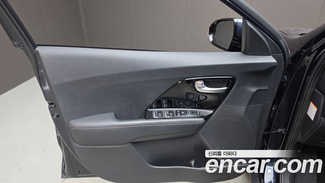 Kia Niro 2022 — photo 14