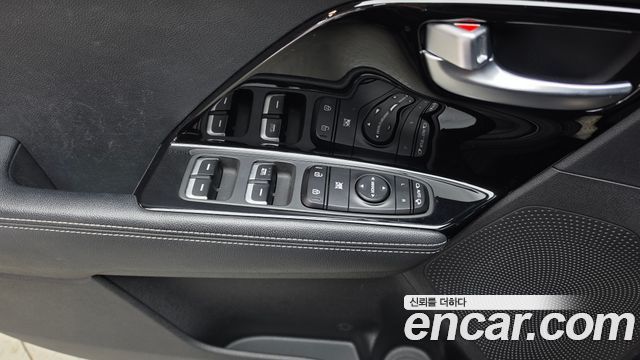 Kia Niro 2022 — photo 27