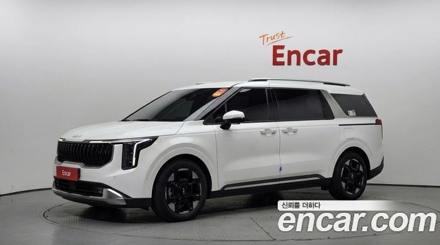 Kia Canival 2025 — photo 1