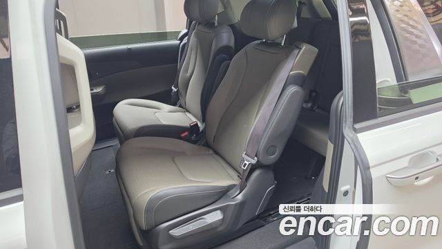 Kia Canival 2025 — photo 16