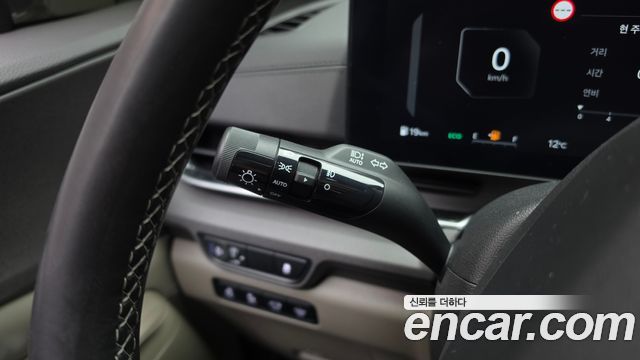 Kia Canival 2025 — photo 34
