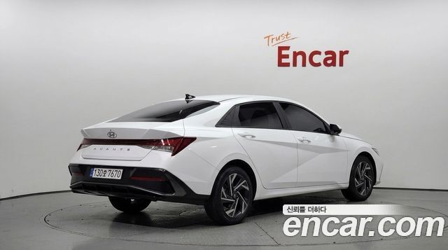 Hyundai AVANTE 2024 — photo 2