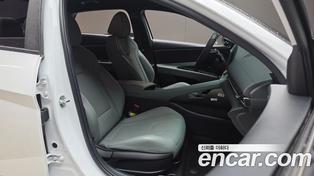 Hyundai AVANTE 2024 — photo 18
