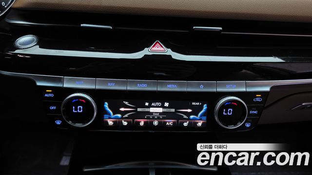 Genesis G80 2023 — photo 23