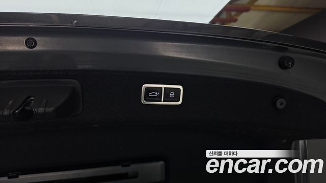 Genesis G80 2023 — photo 25