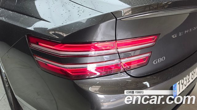 Genesis G80 2023 — photo 9