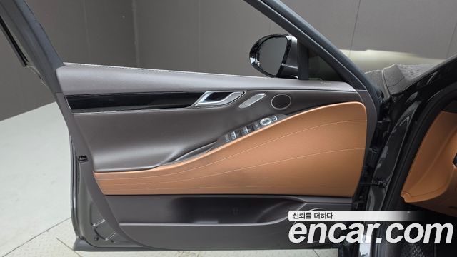 Genesis G80 2023 — photo 14