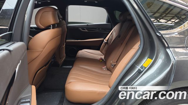 Genesis G80 2023 — photo 16