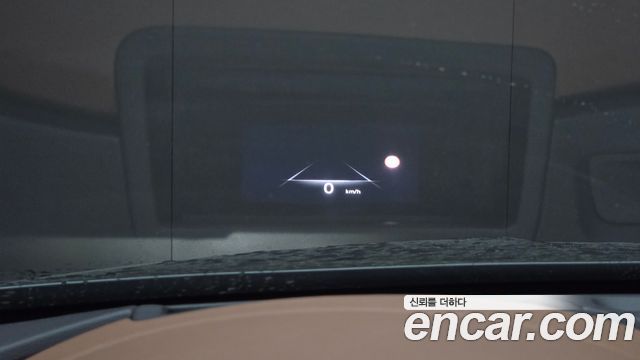 Genesis G80 2023 — photo 32