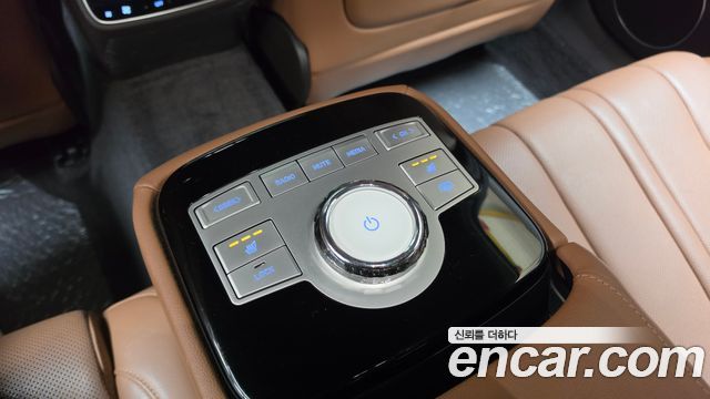 Genesis G80 2023 — photo 34