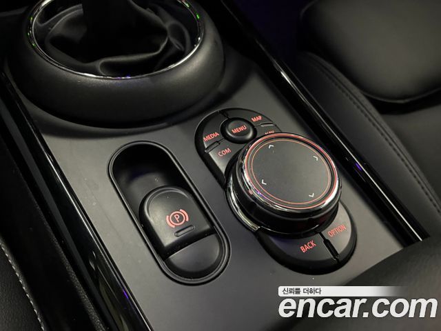 Mini Clubman 2019 — photo 11